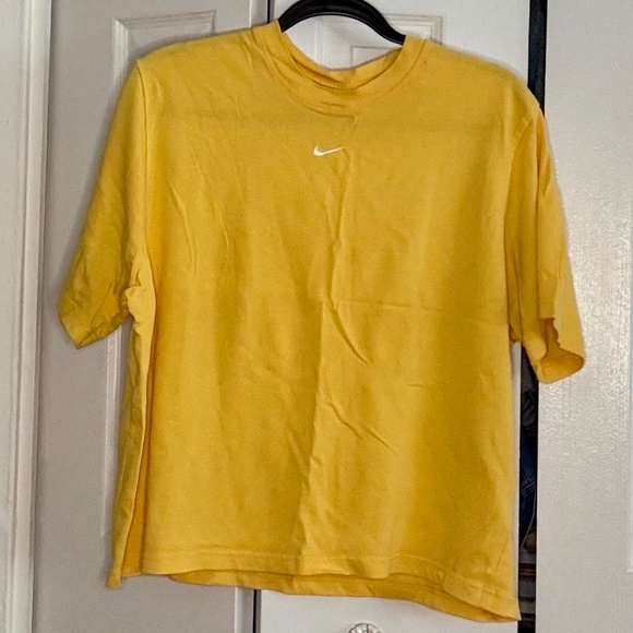 Nike Women's Boxy Essential T- Shirt in Light Orange - Picture 1 of 3